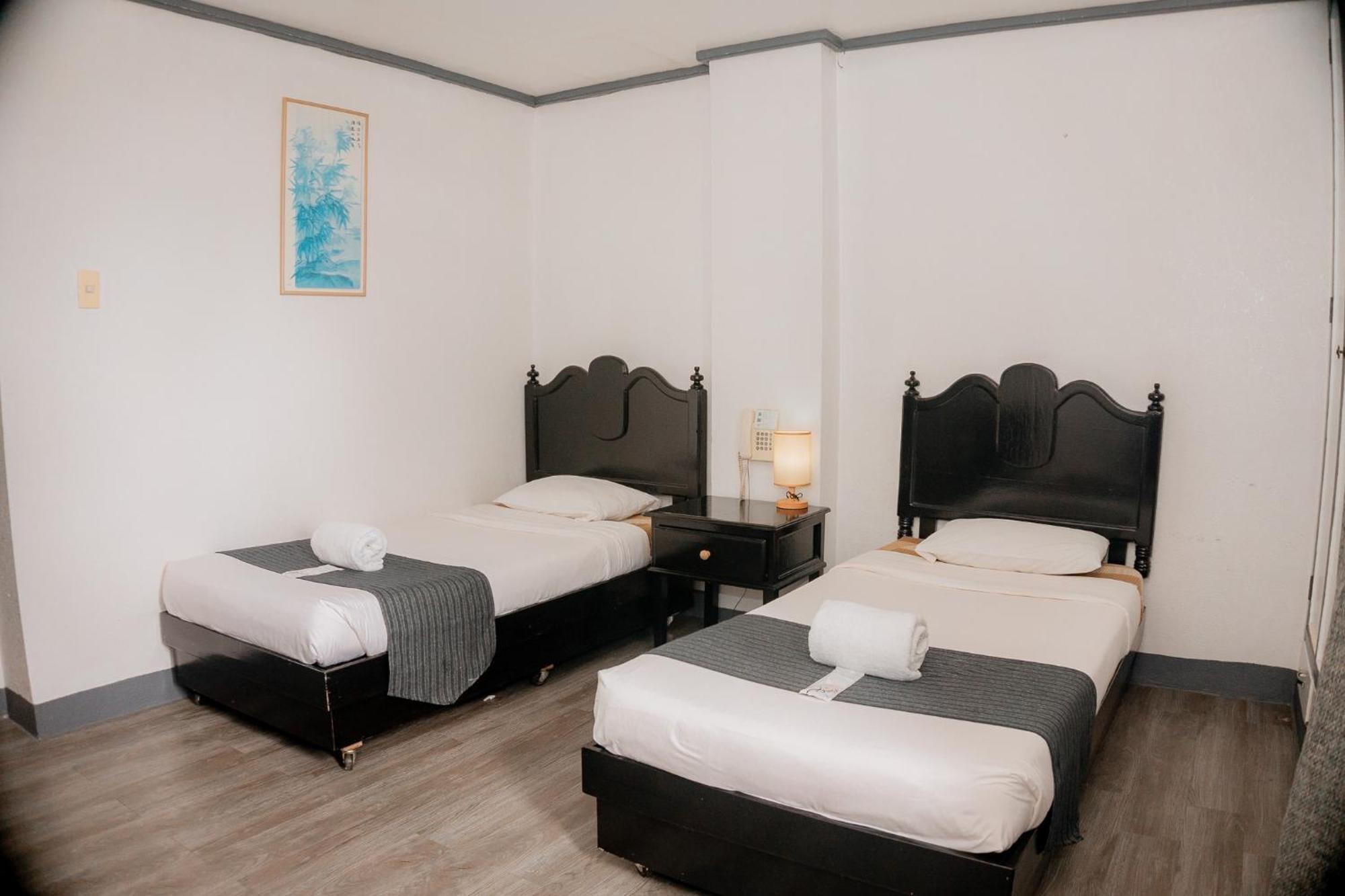 באגויו Mount Crest Hotel מראה חיצוני תמונה