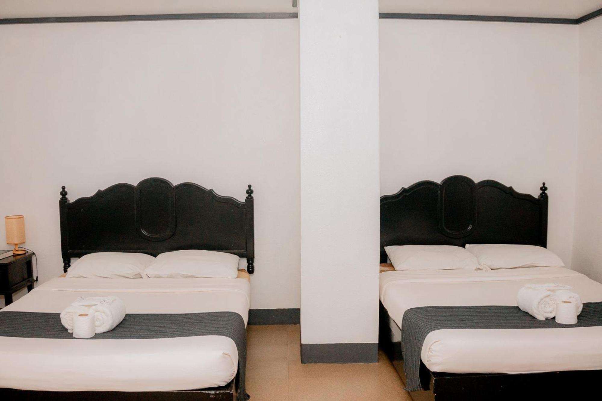 באגויו Mount Crest Hotel מראה חיצוני תמונה