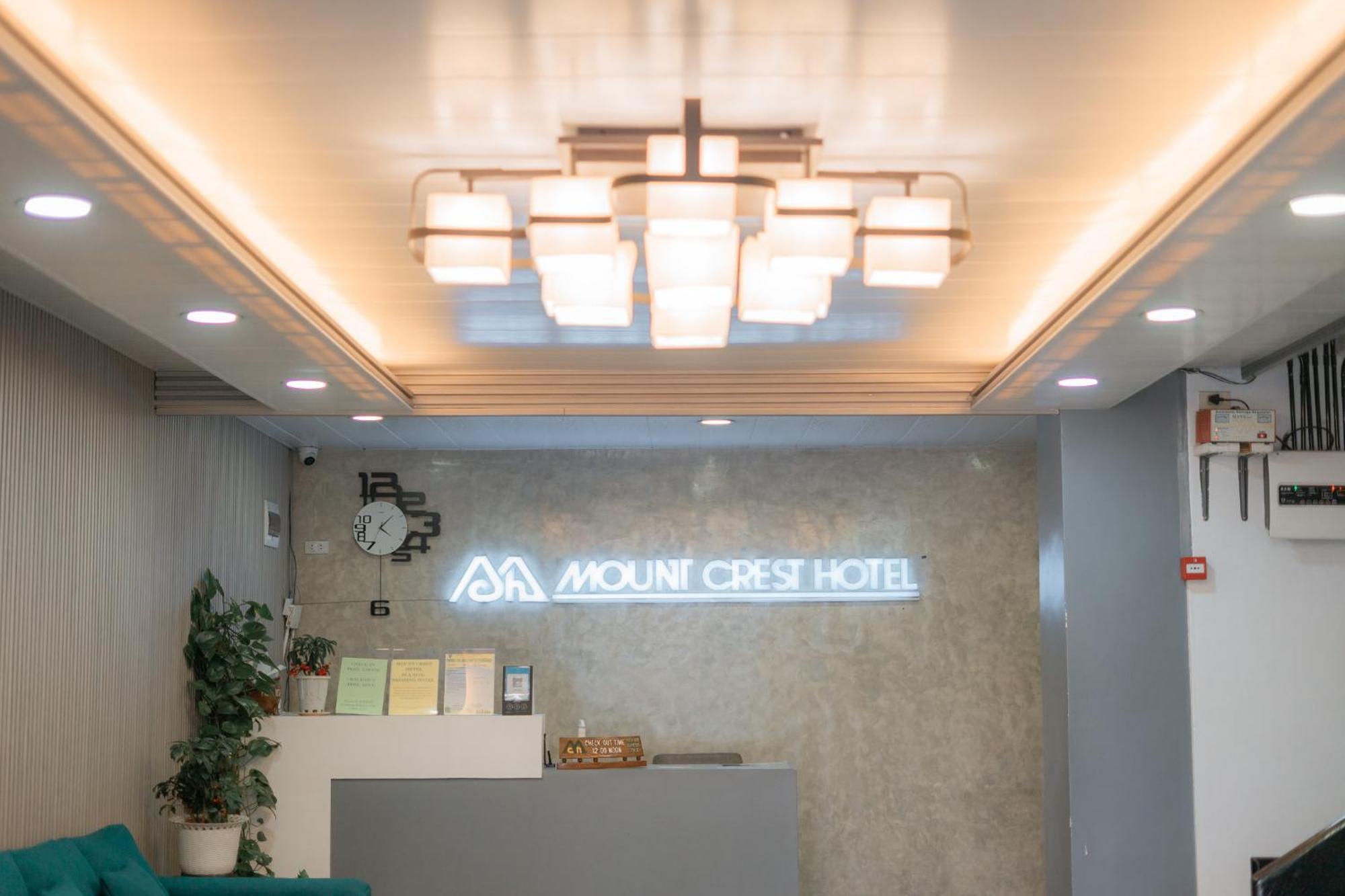 באגויו Mount Crest Hotel מראה חיצוני תמונה