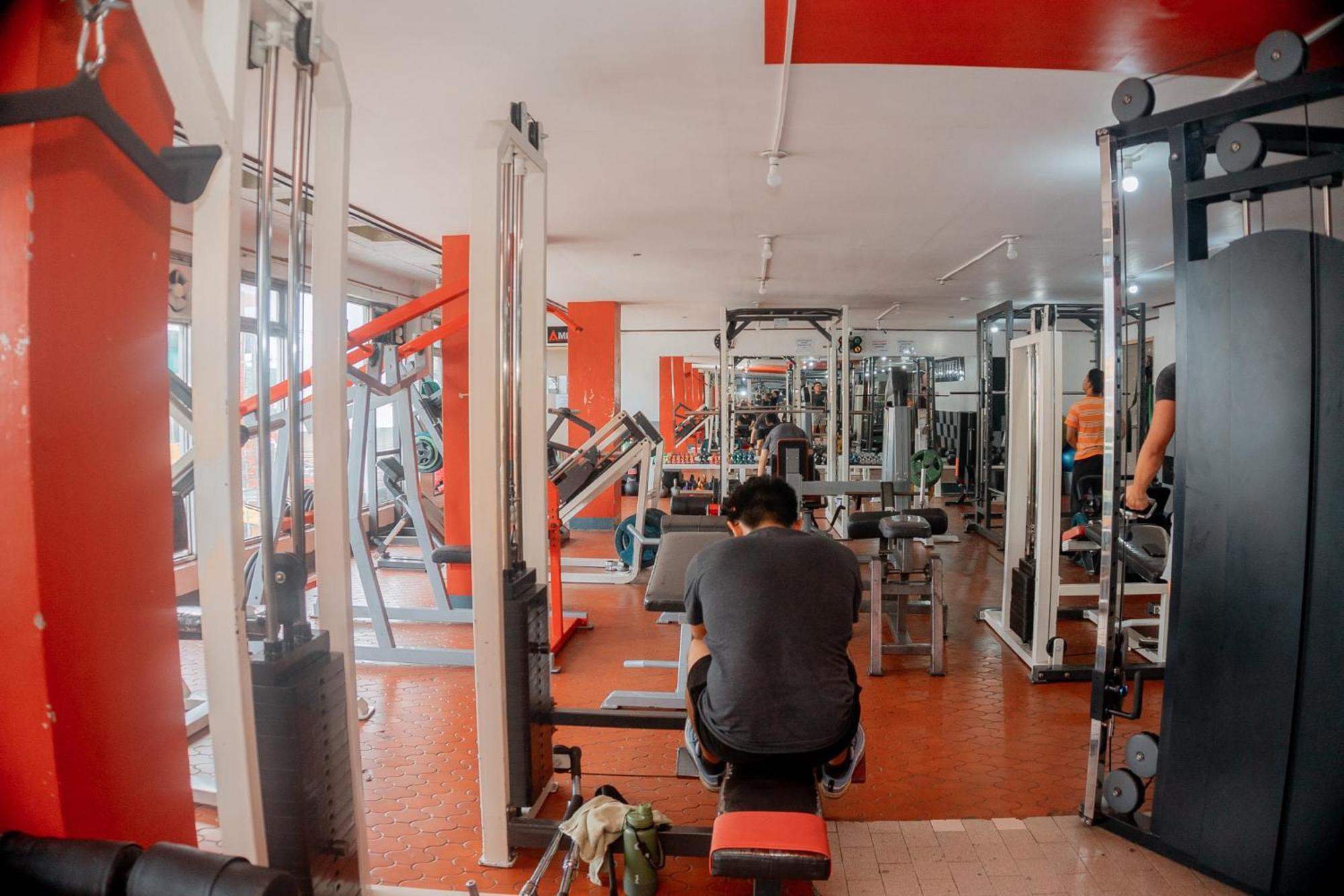 באגויו Mount Crest Hotel מראה חיצוני תמונה