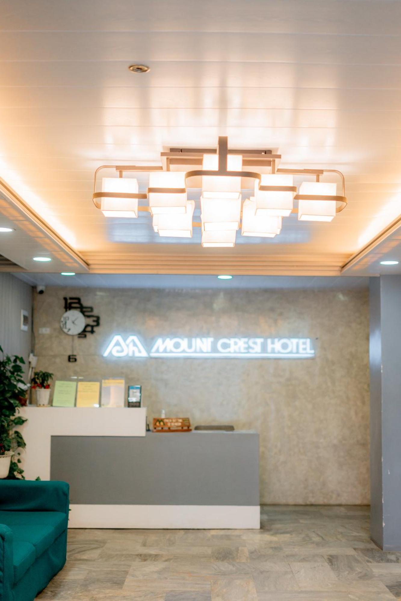 באגויו Mount Crest Hotel מראה חיצוני תמונה